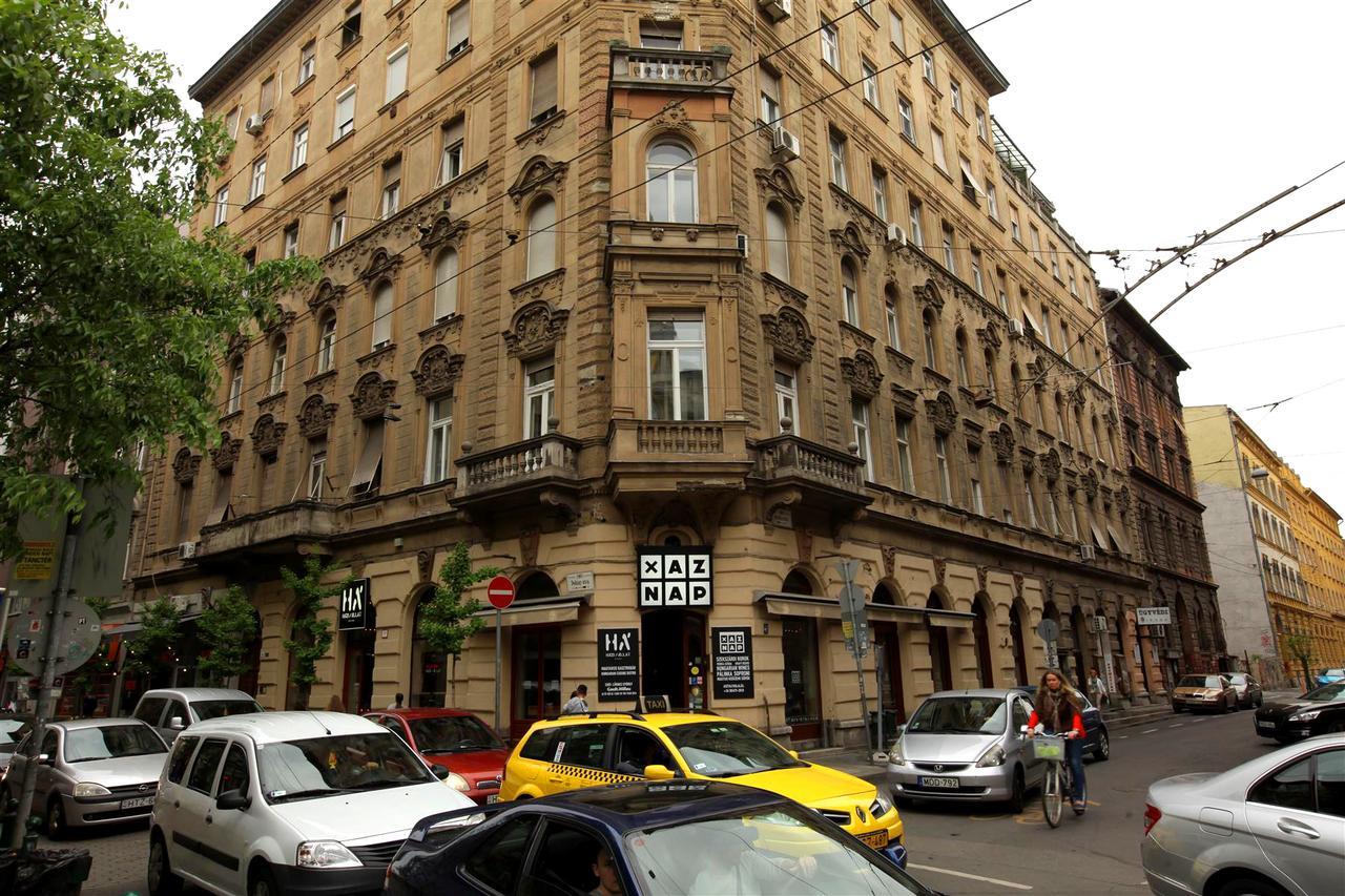 New York Palace View Apartment Budapest Bagian luar foto